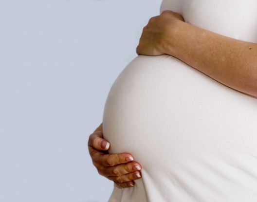 الرياضة خلال الحمل تحافظ على الرشاقة بعد الإنجاب