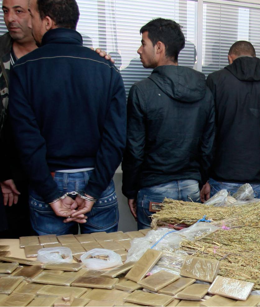 الشرطة القضائية تعتقل ثلاثة مروجي مخدرات بحوزتهم كلغ شيرا بالداوديات