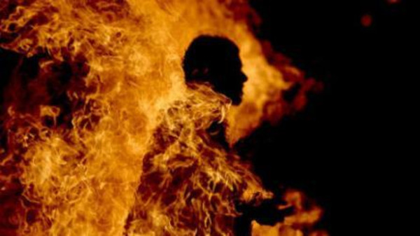 “صياد” أضرم النار في جسده امام مقر باشوية بوجدور
