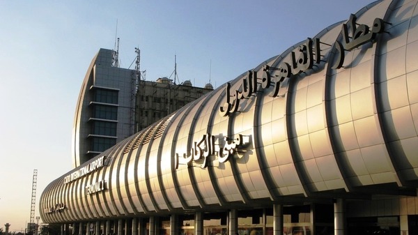 طيار سعودي ينقذ مطار القاهرة من كارثة محققة