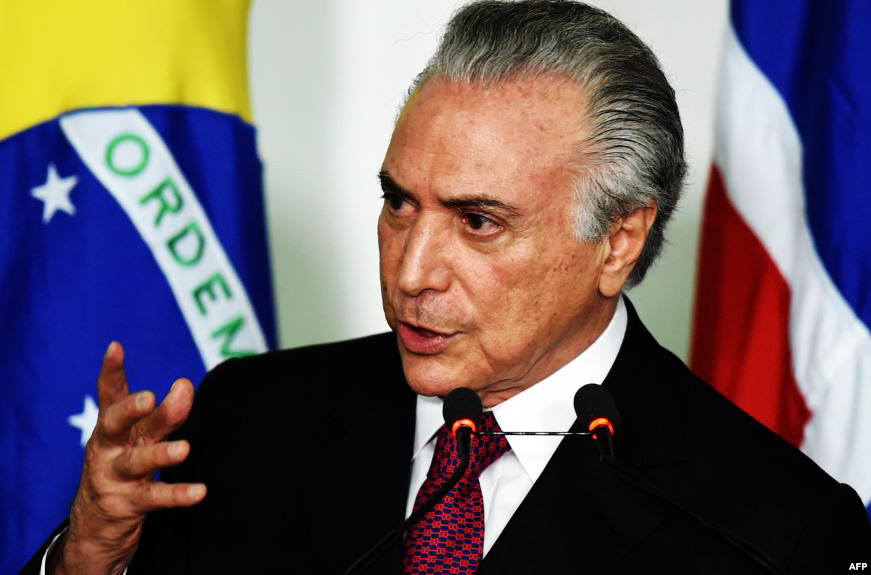 الجنّ “يطرد” الرئيس البرازيلي من إقامته الرئاسية الفخمة