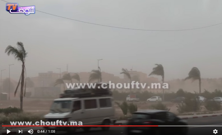 بالفيديو..عاصفة خطيرة تُغطي مدينة مراكش..شوفو أشنو واقع
