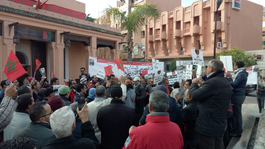 فيديو من مراكش.. المرشدون السياحيون يحتجون ضد قرارات الوزير ساجد