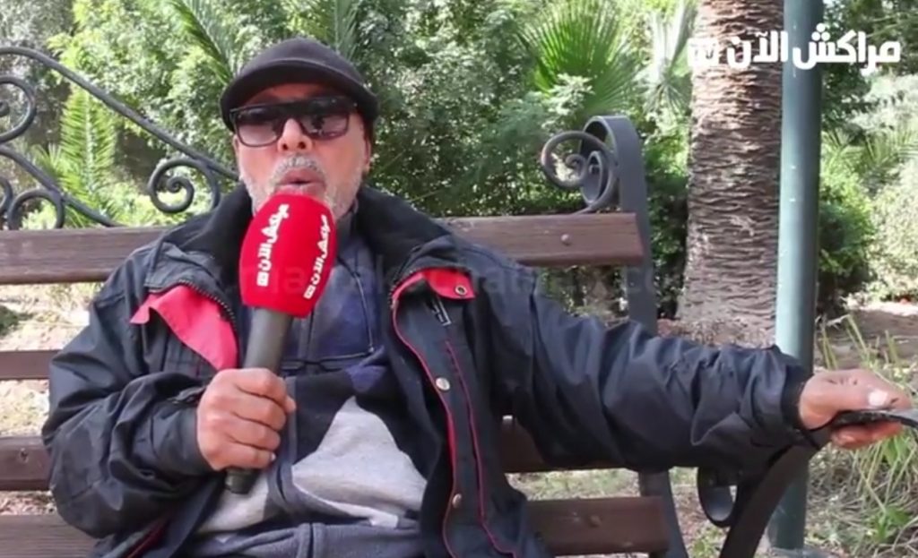 فيديو صادم من مراكش.. رجل بوجه مشكوف يصرخ: “مراتي حملات وخا أنا متنولدش.. وهذا مول الفعلة”