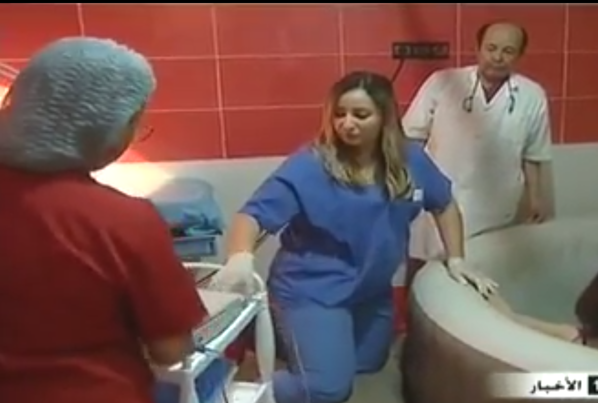 فيديو من اسفي.. أول ولادة تحت الماء بالمغرب.. شاهد التفاصيل