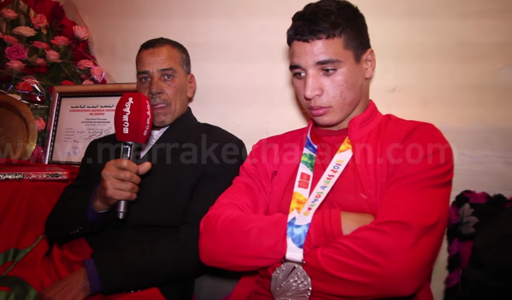 بالفيديو.. في اول خروج اعلامي.. والد الملاكم المراكشي ياسين الورز الحاصل على فضية الالعاب الاولمبية للشباب