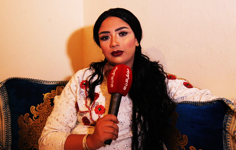 بالفيديو.. مالاتعرفونه عن أميمة باعزية مولات الدربوكة في أول خروج إعلامي لها من مراكش