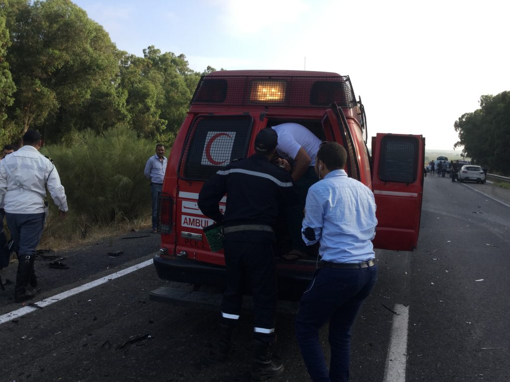 وفاة سائق تريبورتور وعاملة زراعية واصابة اخرين في حادثة سير خطيرة ضواحي مراكش