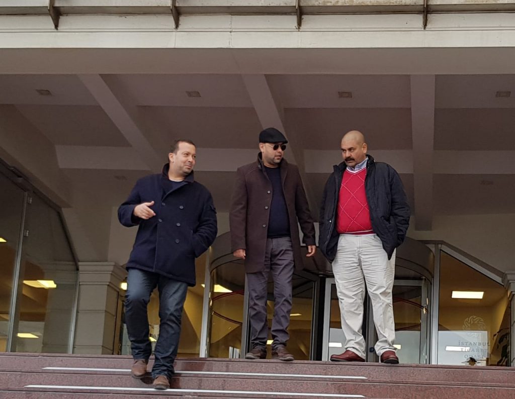 وفد من غرفة التجارة والصناعة والخدمات بجهة مراكش آسفي يلتقي مسؤولي غرفة وفد من غرفة التجارة والصناعة والخدمات بجهة مراكش آسفي يلتقي مسؤولي غرفة