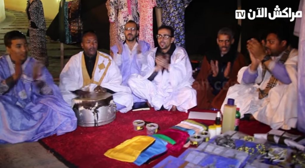 مجموعة صحراوية تحتفي بذكرى المسيرة الخضراء بالمسرح الملكي بمراكش +فيديو