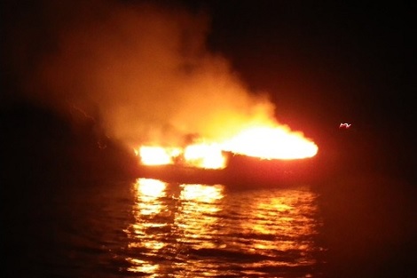 حريق يلتهم سفينة تجارية قادمة إلى الدار البيضاء