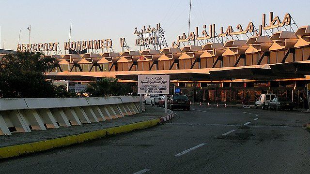 مطار الدار البيضاء.. إصابة ركاب طائرة قادمة من بلجيكا