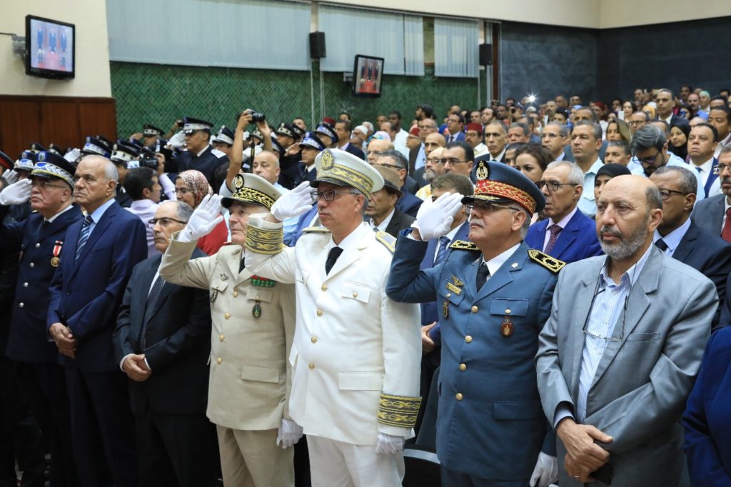 فيديو.. كواليس الإنصات للخطاب الملكي بمناسبة الذكرى العشرين لعيد العرش بمقر ولاية جهة مراكش اسفي