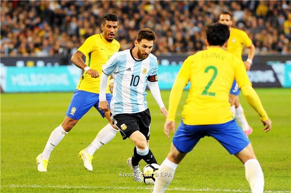حملة اعتقالات بسبب مباراة البرازيل والأرجنتين