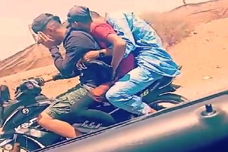 “فيديو” يقود إلى إيقاف عصابة للسرقة باشتوكة