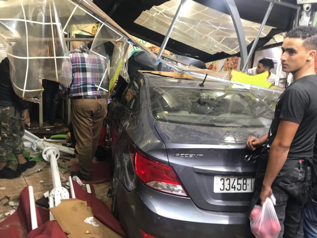 خمسة مصابين في حادث اقتحام سيارة بمحلات المأكولات يغادرون مستعجلات مراكش واربعة آخرين يواصلون العلاج