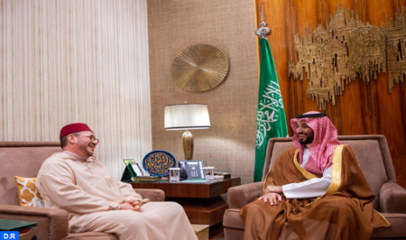 ولي العهد السعودي يستقبل مستشار الملك محمد السادس، فؤاد عالي الهمة الذي أبلغه رسالة شفوية من جلالة الملك