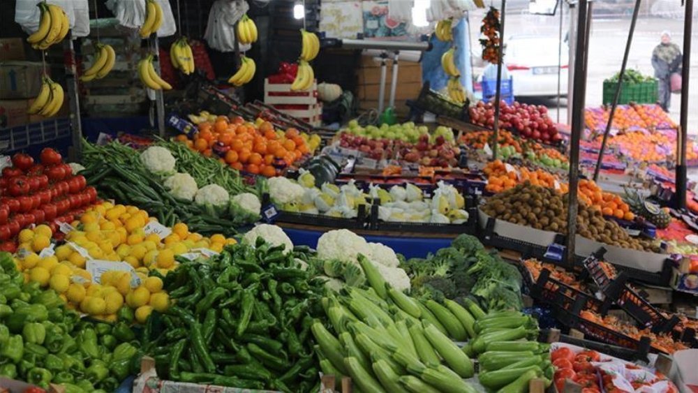 الأسواق تعرف تموينا جيدا من المنتوجات الغذائية واستقرارا في الاسعار ماعدا العدس