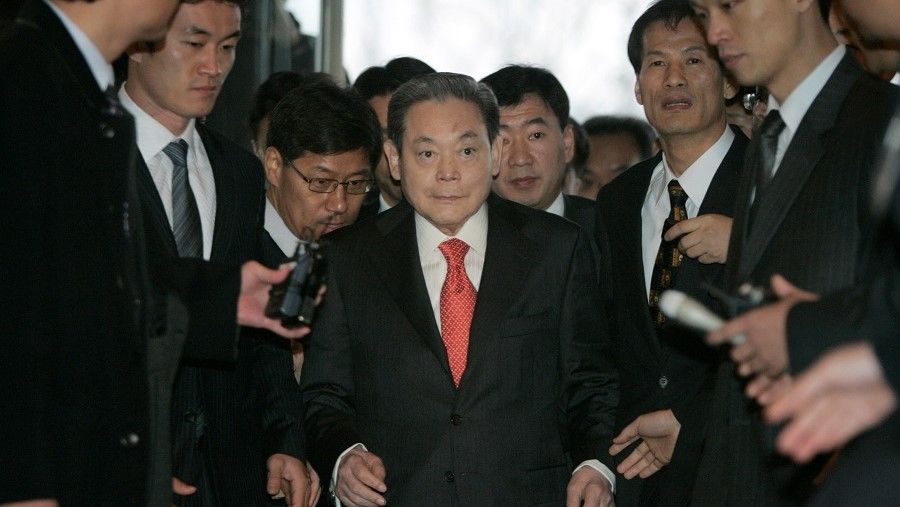 وفاة رئيس شركة “سامسونغ” عن سن يناهز 78 عاما