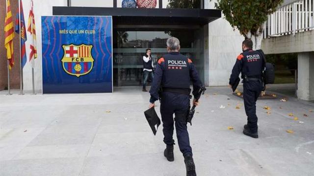شرطة كتالونيا تبرز تعاون برشلونة في “اعتقال بارتوميو”