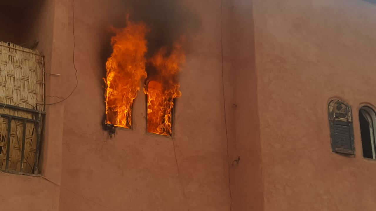 اندلاع حريق بمنزل قبيل الإفطار بحي سيدي يوسف بن علي