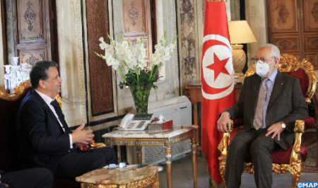 راشد الغنوشي يؤكد تمسكه الراسخ بتعزيز العلاقات المغربية-التونسية وبالحلم المغاربي