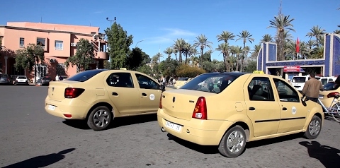 توقيف سائق سيارة أجرة عن العمل بعدما نصب على يوتيوبر بريطاني