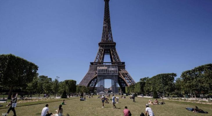 فرنسا تمنع غير الملقحين من ارتياد الأماكن العامة