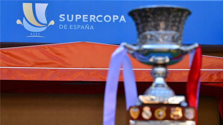 وزير الرياضة السعودي يعلن استمرار استضافة كأس السوبر الإسباني
