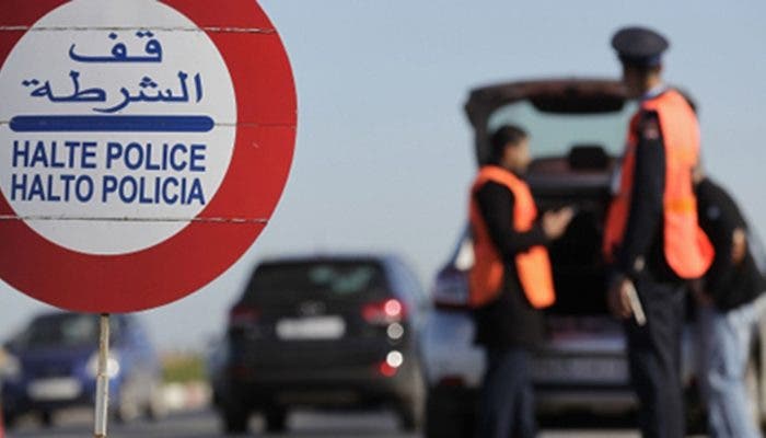 أمن مراكش يوقف شخص ذو سوابق بحوزته مسروقات فاخرة على متن حافلة نقل المسافرين أمن مراكش يوقف شخص ذو سوابق بحوزته مسروقات فاخرة على متن حافلة نقل المسافرين