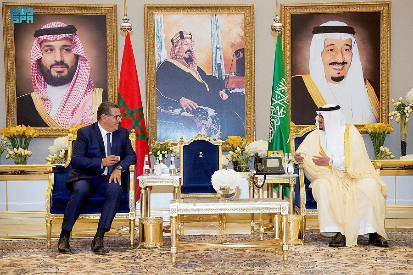 وصول أخنوش إلى السعودية بتكليف من الملك محمد السادس