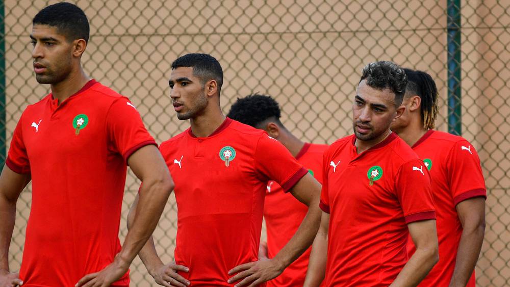 كورونا تصيب لاعبين ضمن صفوف المنتخب الوطني قبل مواجهة مصر