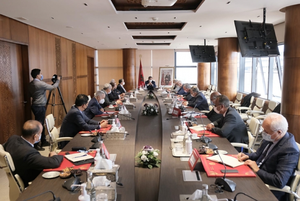 اخنوش يجتمع برؤساء الاحزاب السياسية حول الحالة الوبائية بالمملكة