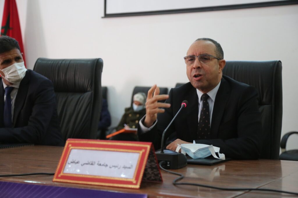 بالفيديو.. مولاي الحسن احبيض رئيس جامعة القاضي عياض يعطي انطلاقة اللقاءات التشاورية مع الفاعلين الترابيين من اقليم شيشاوة