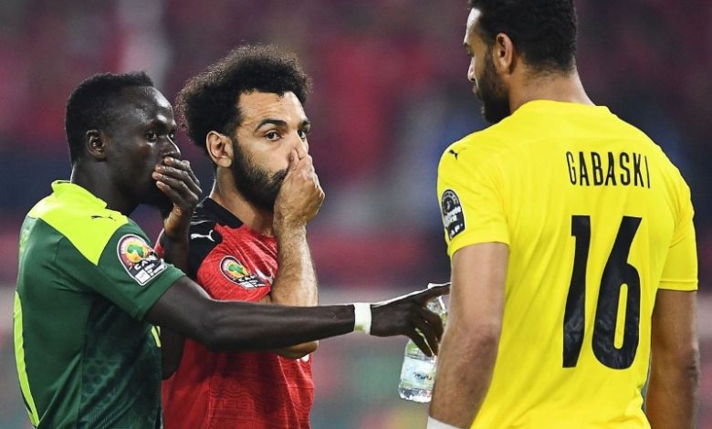 ماني نجم منتخب السنغال وليفربول: صلاح وجه لي سؤالا بعد العودة إلى ليفربول