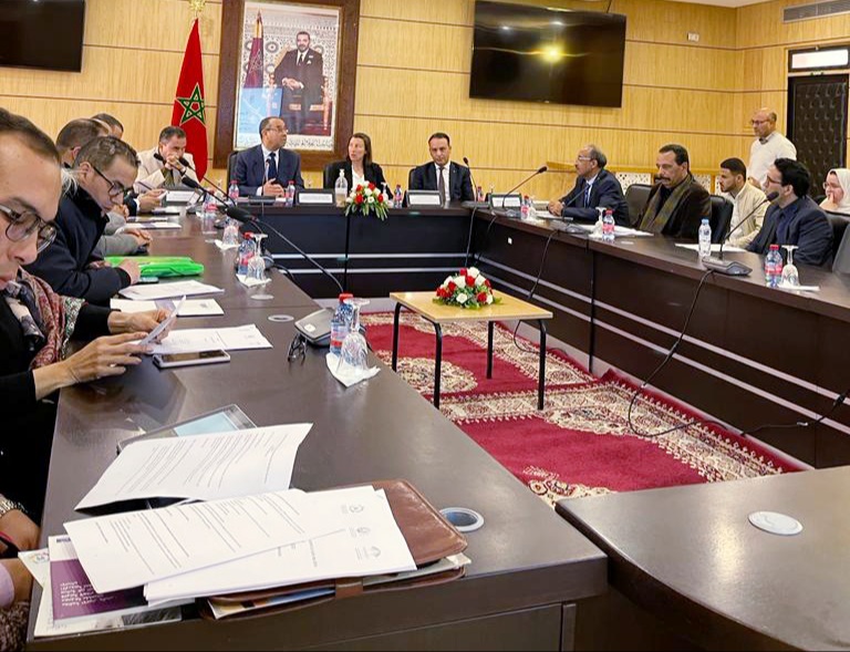 العيادة القانونية تنظم دورة تكوينية حول “مكافحة جريمة الاتجار بالبشر” برئاسة جامعة القاضي عياض بمراكش +صور