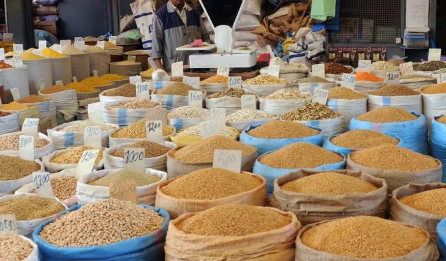 بعد الزيادات الاخيرة في اسعار الحبوب.. فلاحون وكسابو الماشية باقليم قلعة السراغنة يطالبون بمراقبة المتلاعبين والمضاربين وتجار الازمات