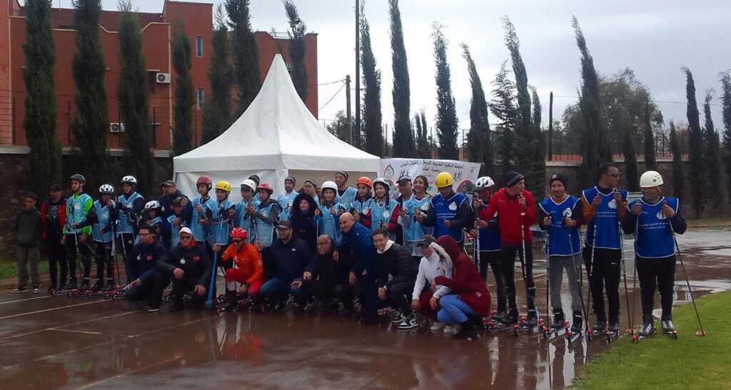 الجامعة الملكية المغربية للتزحلق ورياضات الجبل تنظم التدريب الوطني الاول للتزلج على العجلات Rollerski بمراكش +فيديو