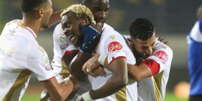 الوداد يضع قدما في نصف نهائي دوري أبطال أوروبا بعد فوزه على شباب بلوزداد بالجزائر