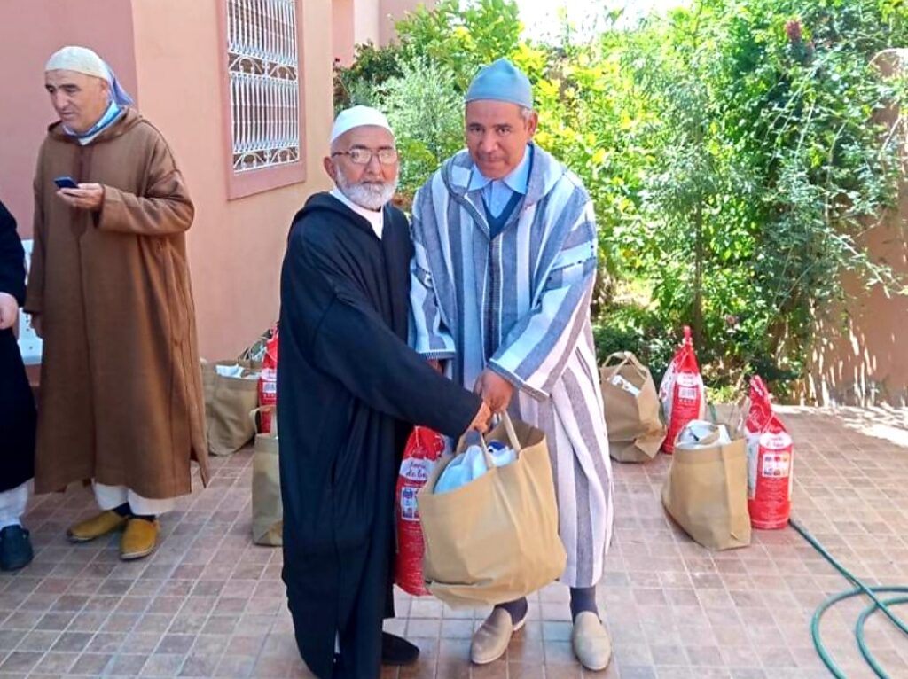 الجمعية اليوسفية للمديح والسماع وتلاوة دلائل الخيرات بمراكش توزع 250 قفة رمضانية على الأسر المعوزة