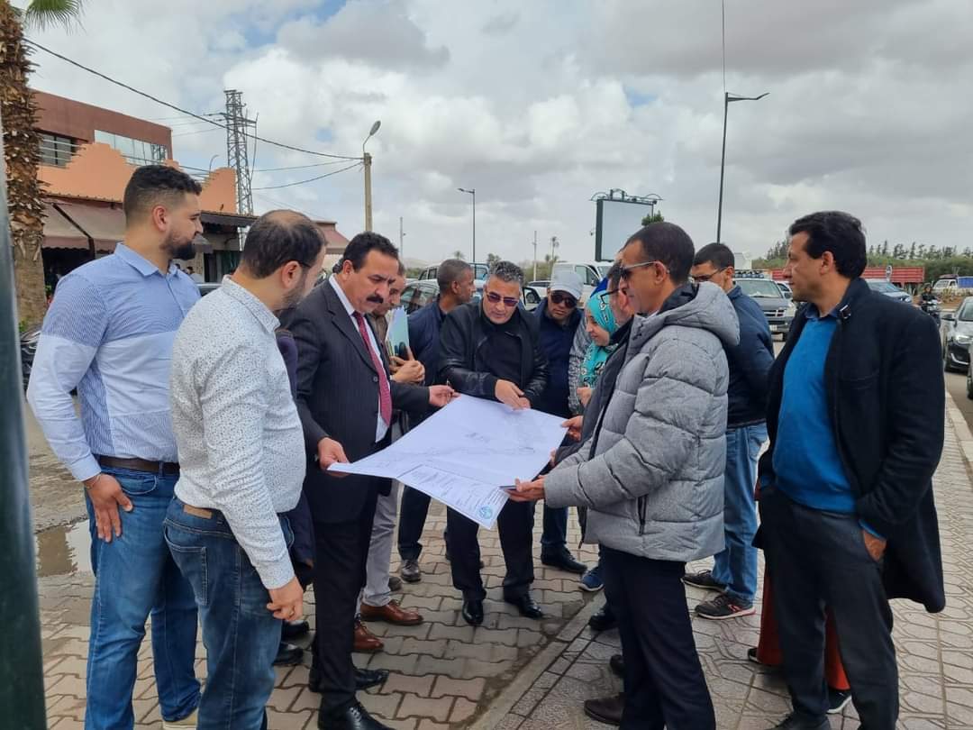 محمد الإدريسي نائب عمدة مراكش يتفقد أشغال توسيع عدة محاور طرقية