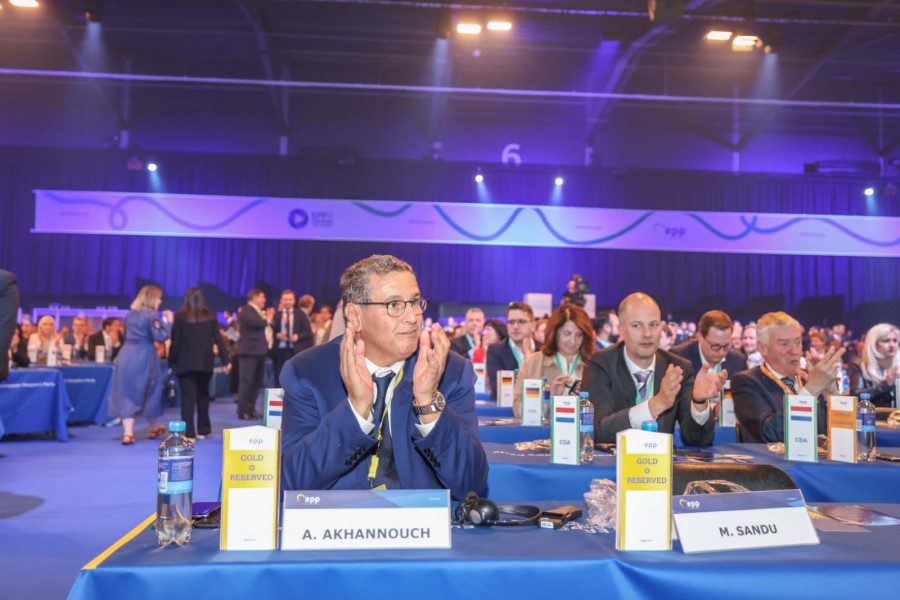أخنوش يشارك في مؤتمر حزب الشعب الأوروبي بروتردام الهولندية