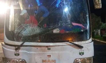 حافلة يوسفية برشيد تتعرض لحادثة سير خطيرة بعد نهاية مباراة أولمبيك آسفي