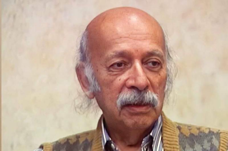 وفاة الشاعر العراقي مظفر النواب في مستشفى الشارقة بالإمارات