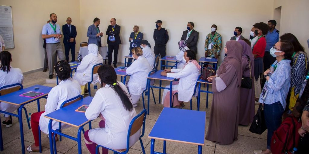 وفد من الدول المشاركة في مؤتمر اليونسكو لتعليم الكبار يزور سجن مراكش