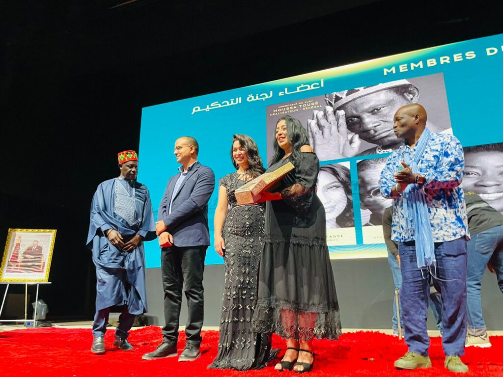الفيلم المغربي “اناطو” يفوز بالجائزة الكبرى لمهرجان الفيلم بالداخلة