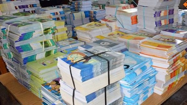 تفاصيل جديدة حول عزم الحكومة الرفع من أسعار الكتب الدراسية
