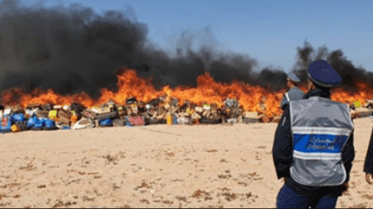 اتلاف أزيد من 725 كيلوغراما من المخدرات وكميات من القرقوبي والسجائر بمعمل اسمنت المغرب بالمزوضية