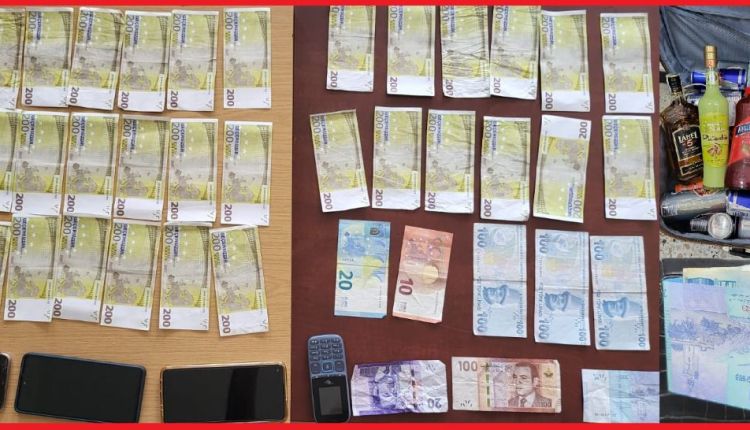 توقيف رجل وامرأة يزوران الأوراق المالية