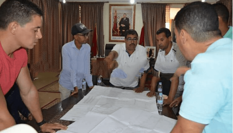 محمد الشقيق يعطي انطلاقة إنجاز مشروع إعادة قنوات التطهير السائل بعدة نقاط بجماعة واحة سيدي ابراهيم